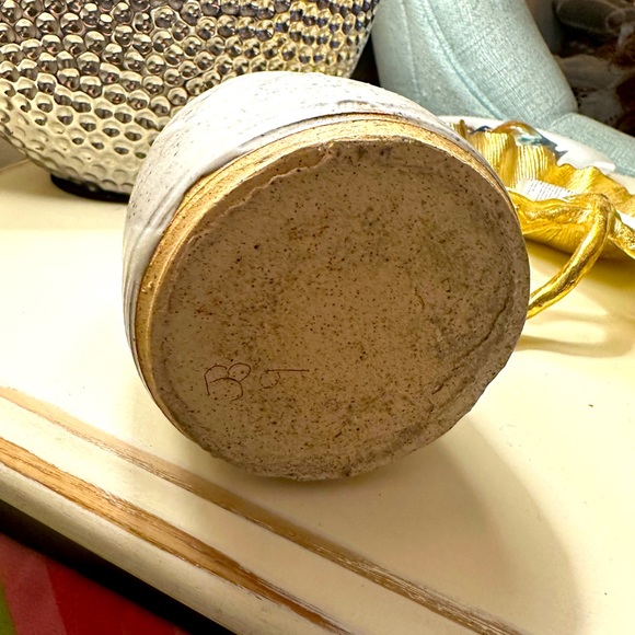 Artisan Signed Organic Sculpture Pottery Clay Japanese Hakame Style Beehive Vase - Picture 4 of 4